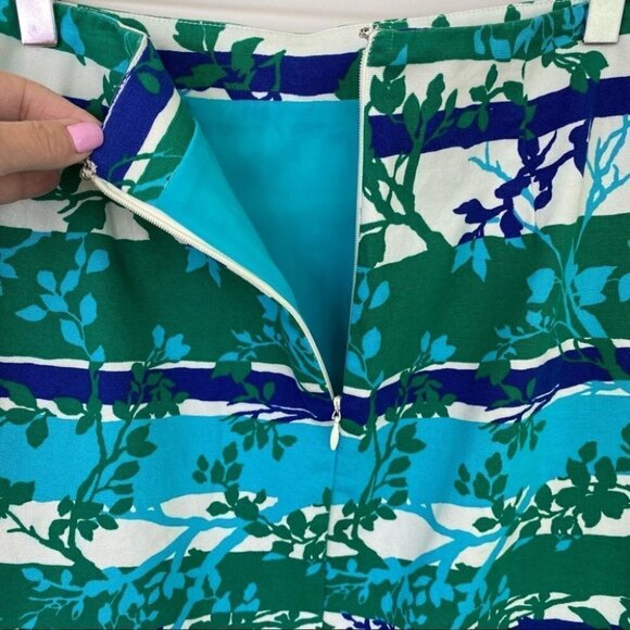 Talbots pencil skirt, midi length in a stretch cotton, floral print, lined - Picture 5 of 8